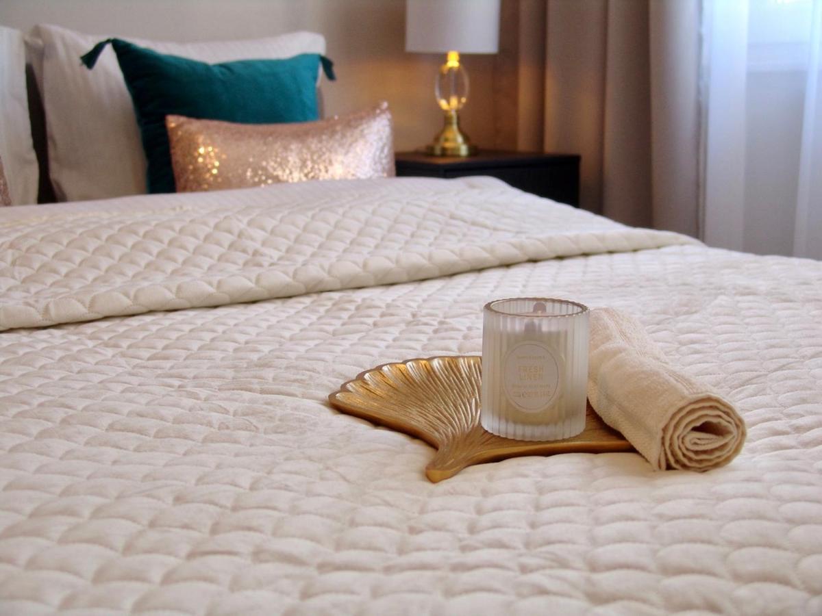 Zb Apartment Beige Пекары-Слёнске Экстерьер фото