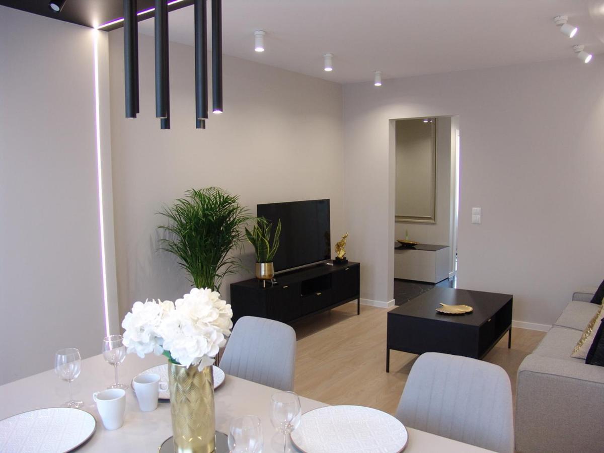 Zb Apartment Beige Пекары-Слёнске Экстерьер фото