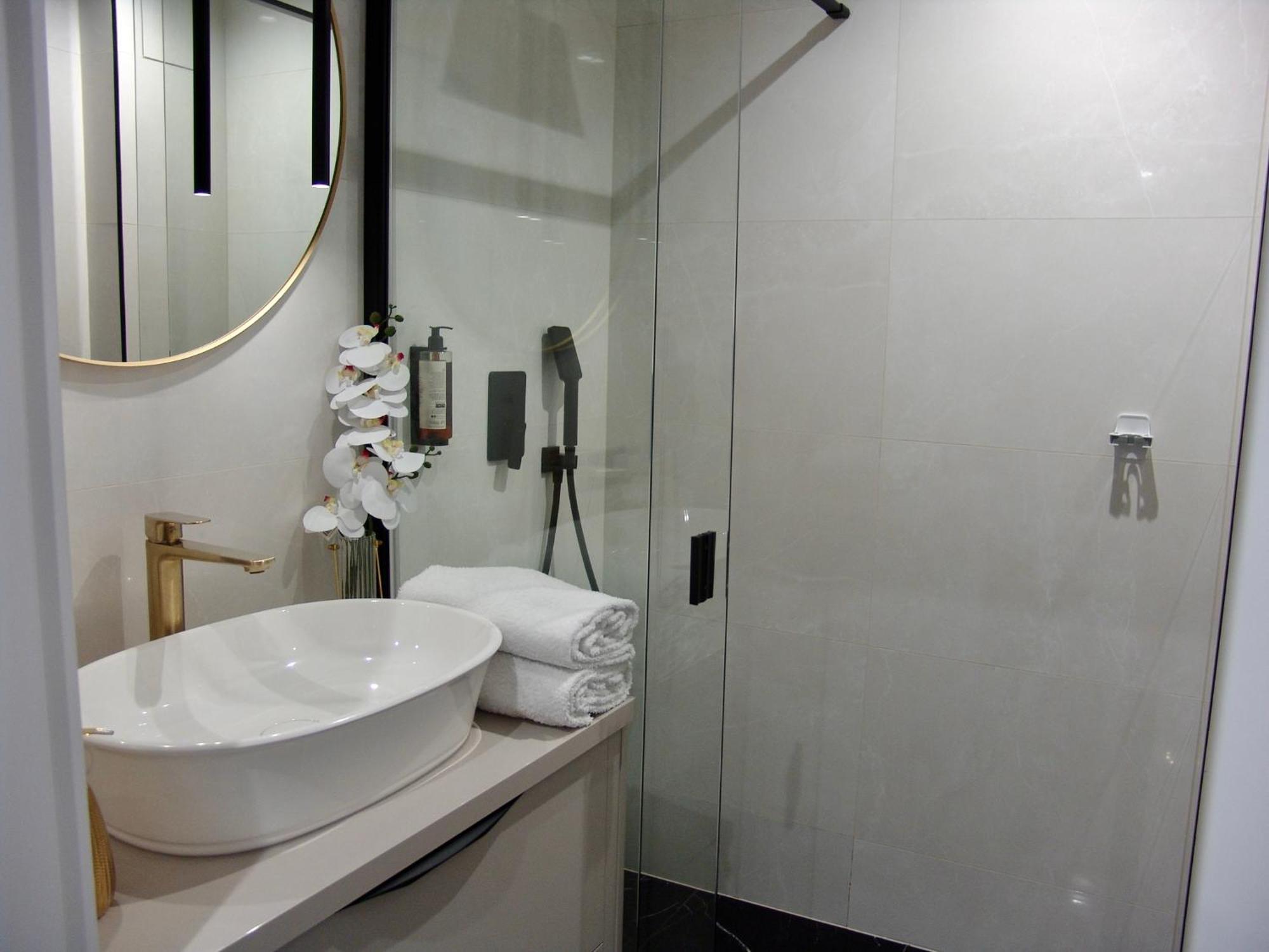 Zb Apartment Beige Пекары-Слёнске Экстерьер фото